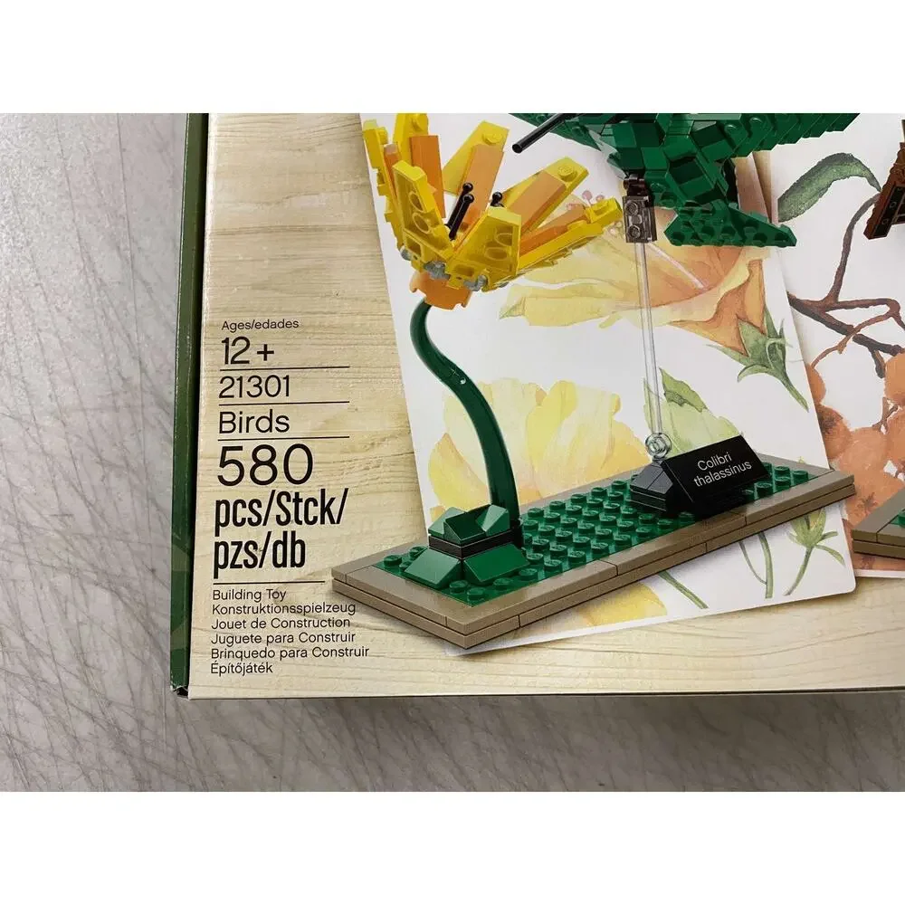 LEGO Ideas 21301 Birds Building Set 580 Pieces New Box Damaged